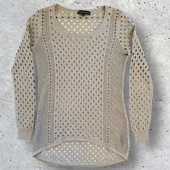 Rock & Republic Women’s Top Mesh Cutout Net Knit Metallic Silver Grey Size Small - Picture 1 of 11